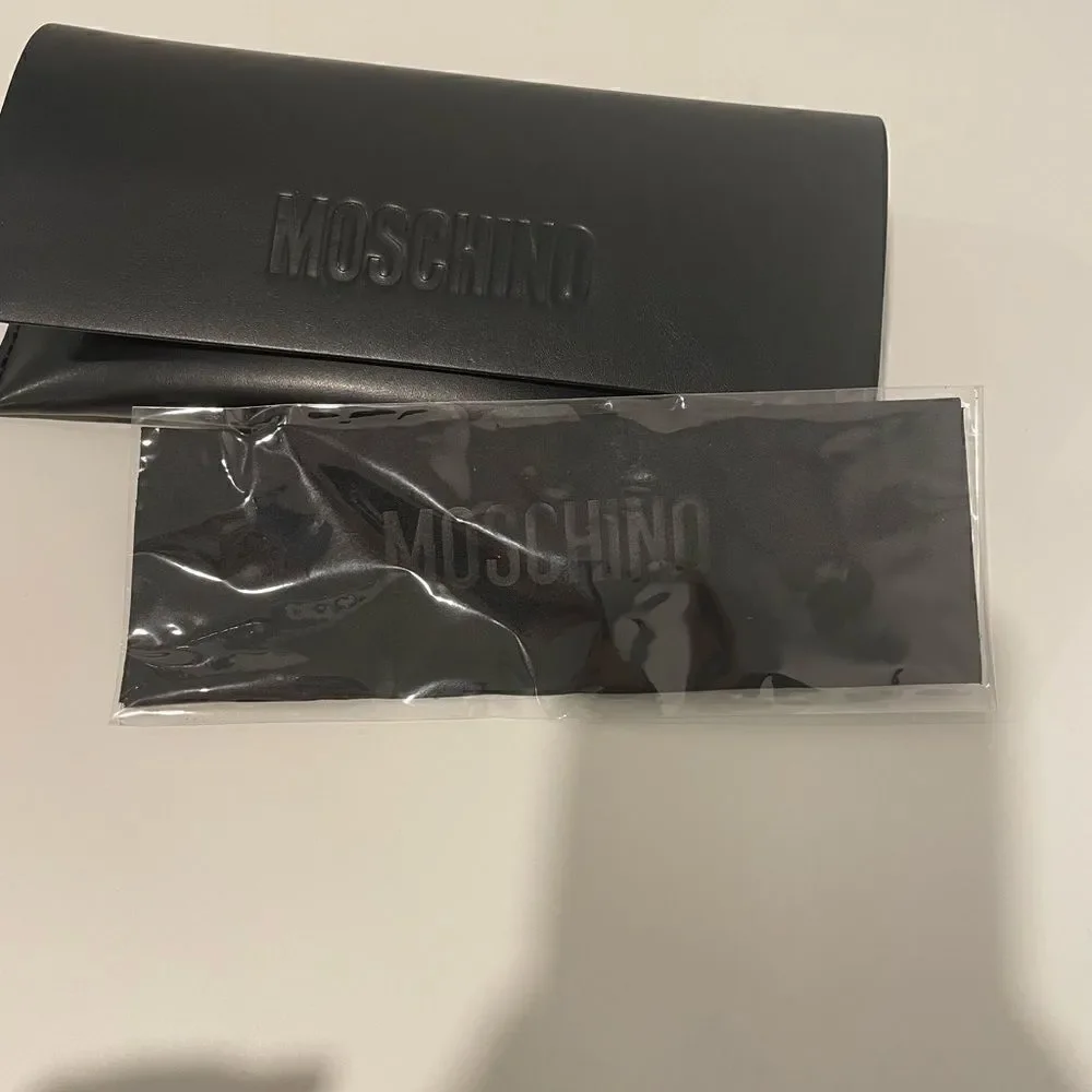 NIB Silver Mirror Cateye Moschino Sunglasses